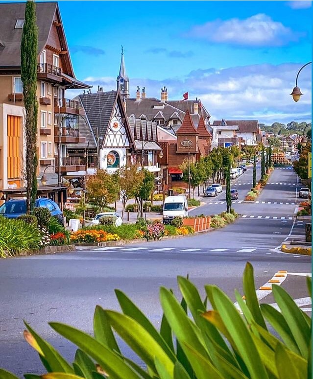 Gramado e Canela de Ônibus: Roteiro Inesquecível de Inverno!